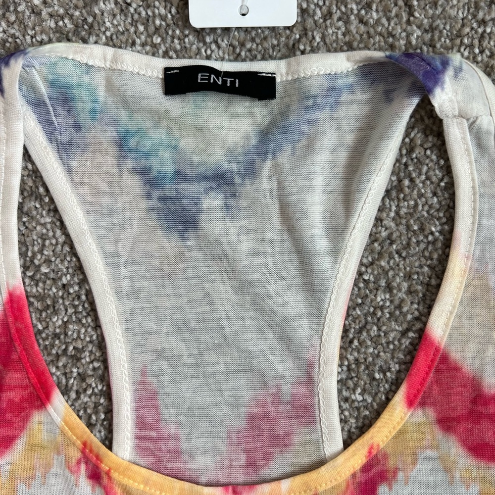 Multicolor Graphic Racerback Tank‎ Top - Picture 3 of 7